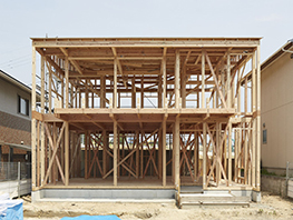 ロイヤルハウス 木のポテンシャルを活かす、ロイヤルSSS構法で建てる家の画像