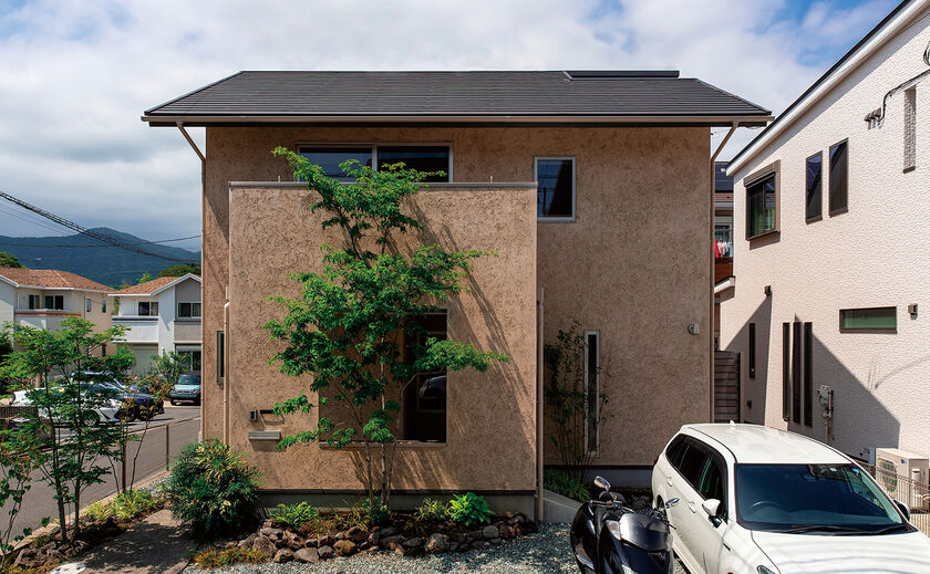 優建築工房 珪藻土の塗り壁や、シラスそとん壁、無垢材など、美しく経年変化する自然素材を採用の画像