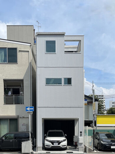 一級建築士事務所　福島工務店 狭小立地でも「駐車場の形状にクルマを合わせる」必要はありません！の画像