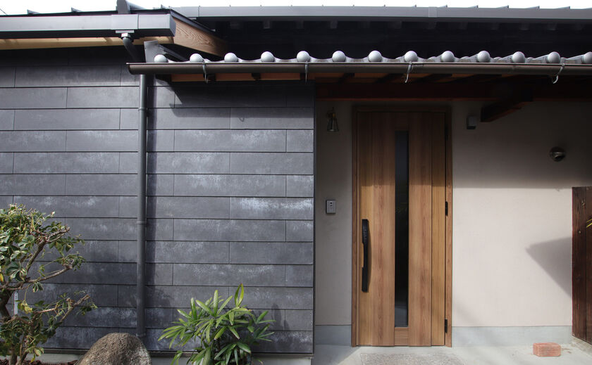 一級建築士事務所　福島工務店 傷さえも「味」にしてくれる無垢材の良さの画像