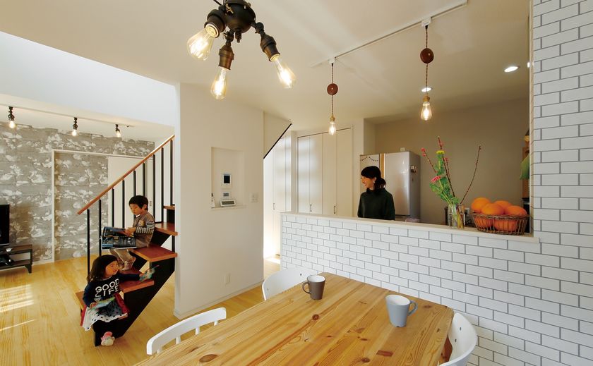 ソーラースマートグリッドホーム　三陽工務店 全棟でHEAT20のG2グレードのUA値0.46以下を実現。高性能の家を1000万円台での画像