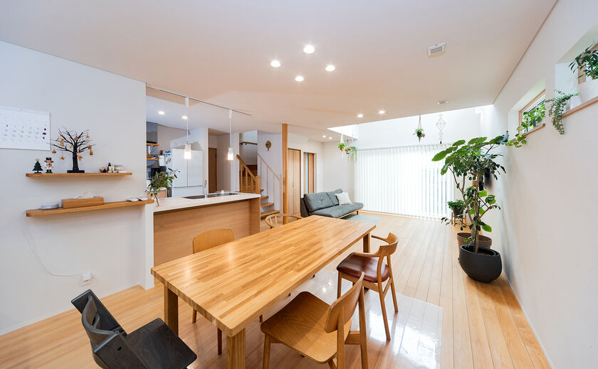 イソダ 木のぬくもりを感じさせるデザイン、その人の暮らし方にマッチしたプランで応えるの画像