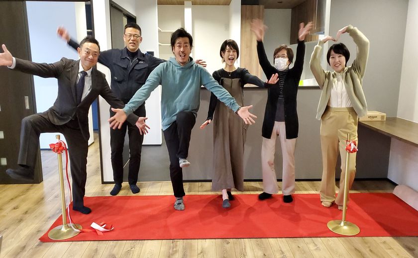 アッシュホーム 喜びの記憶は一生消えない住まいづくり、感動の「お引渡し式」の画像