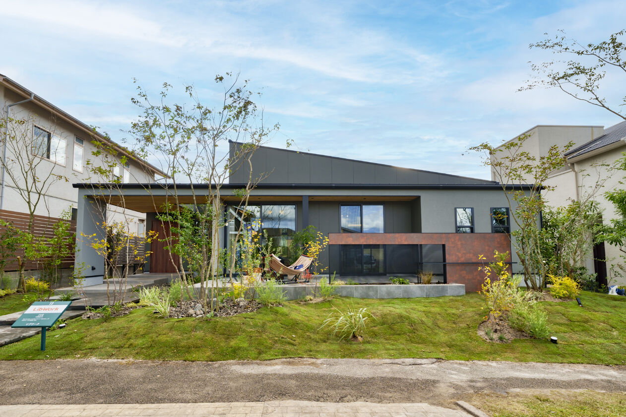 ink collaborate with niko and ... の画像1