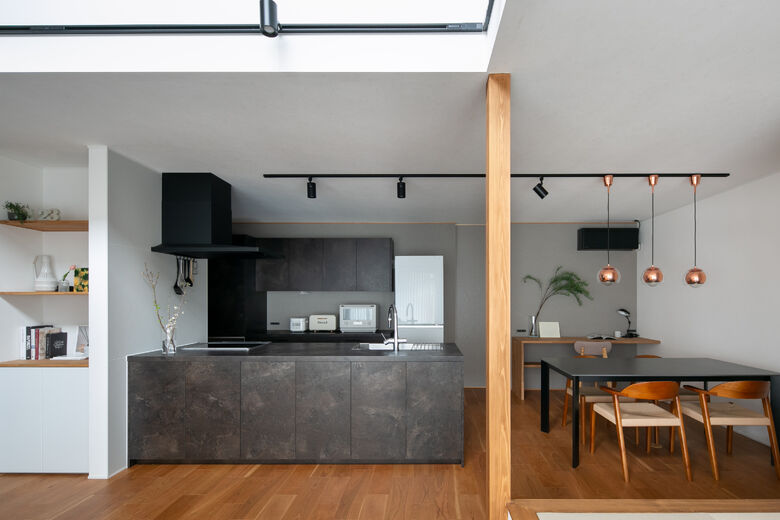 シンプル工務店 分かりやすい料金設定。間取りを変更しても、ドアを増やしても、価格は一緒！の画像