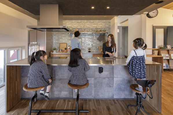 サンワ設計 「お客様との対話」で、真っ白いキャンバスに一緒に絵を描いていくの画像