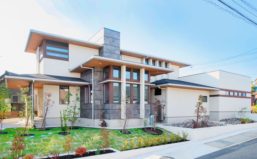 ロイヤルウッド 邸宅建築こそ差が出る「施工技術力」。現場監督の担当を月１～２棟に抑え、質を徹底の画像