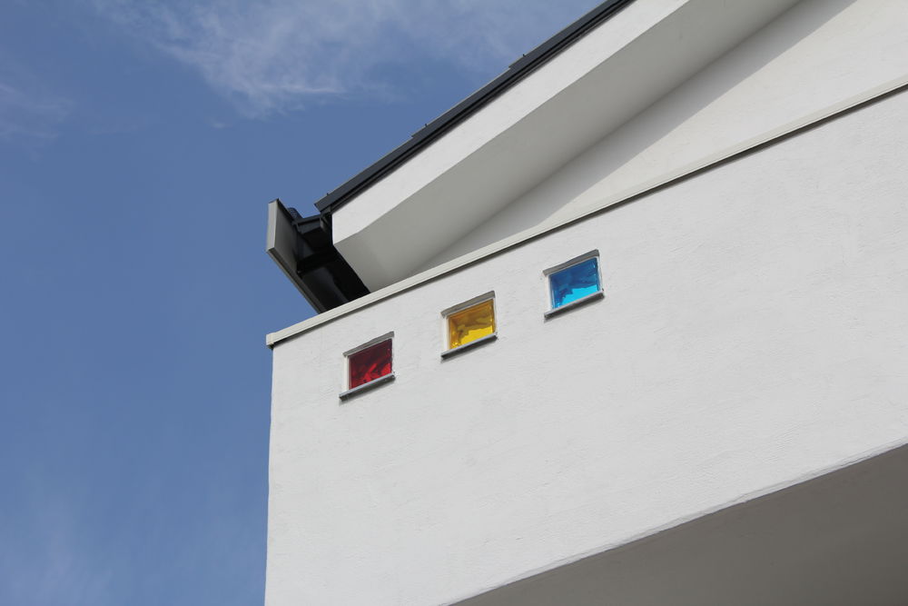 無添加住宅 施工しやすいオリジナル漆喰で、さまざまなデザインに対応の画像