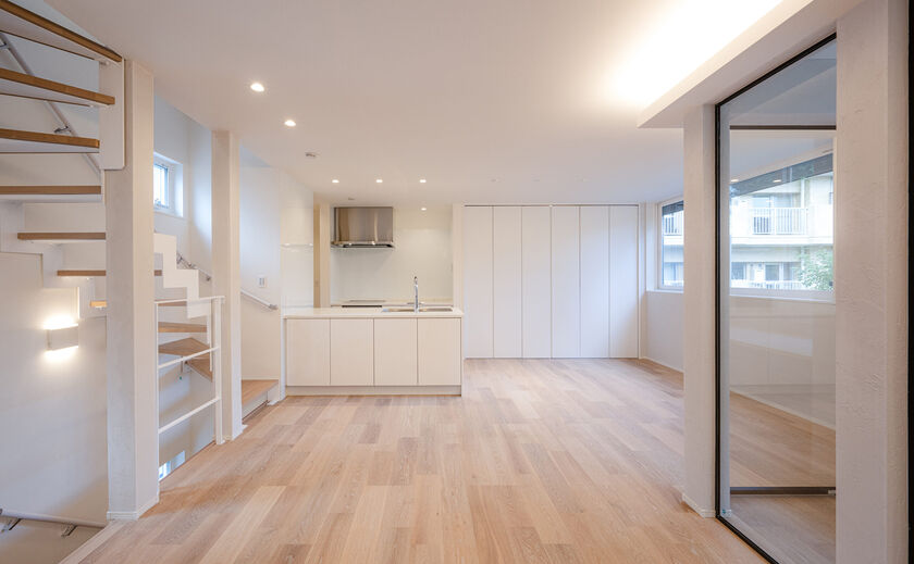 YAZAWALUMBER｜狭小特化 空間効率を極限まで高める、数ｃｍ単位の「設計力」。敷地10坪台でも快適な住まいの画像