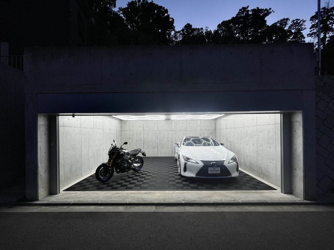 アイキョーホームのガレージハウスの画像1