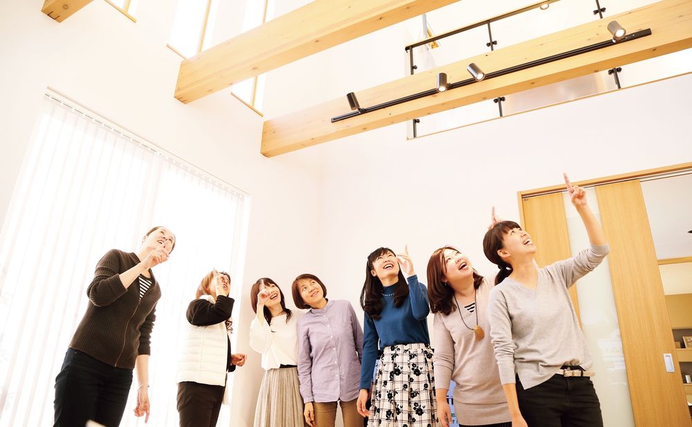 イシンホーム住宅研究会 憧れのソーラー、蓄電池、大型収納、LED照明まで、あきらめていた装備が標準装備の画像