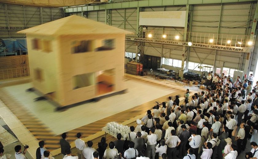 イシンホーム住宅研究会 ダブル地震対策の防災設計が家族の安全をサポートの画像