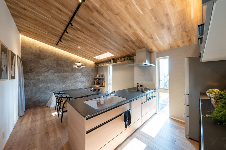 泉北ホーム 暮らしの悩みを解決してくれる高機能な住宅設備・建材が標準装備の画像