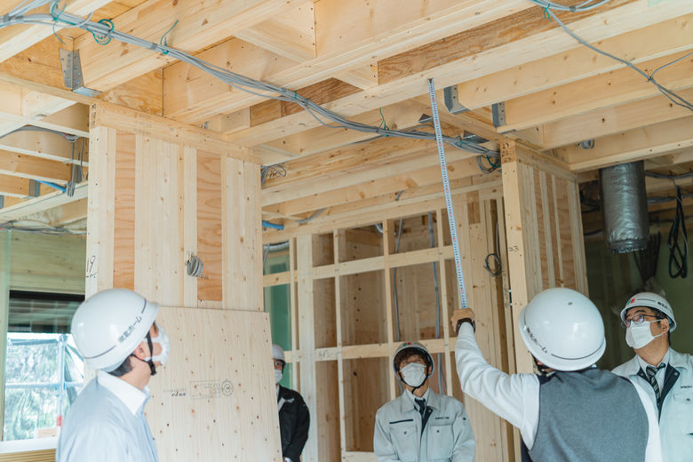 泉北ホーム お客様満足度97％、自社一貫施工でお客様専属チームがサポートの画像