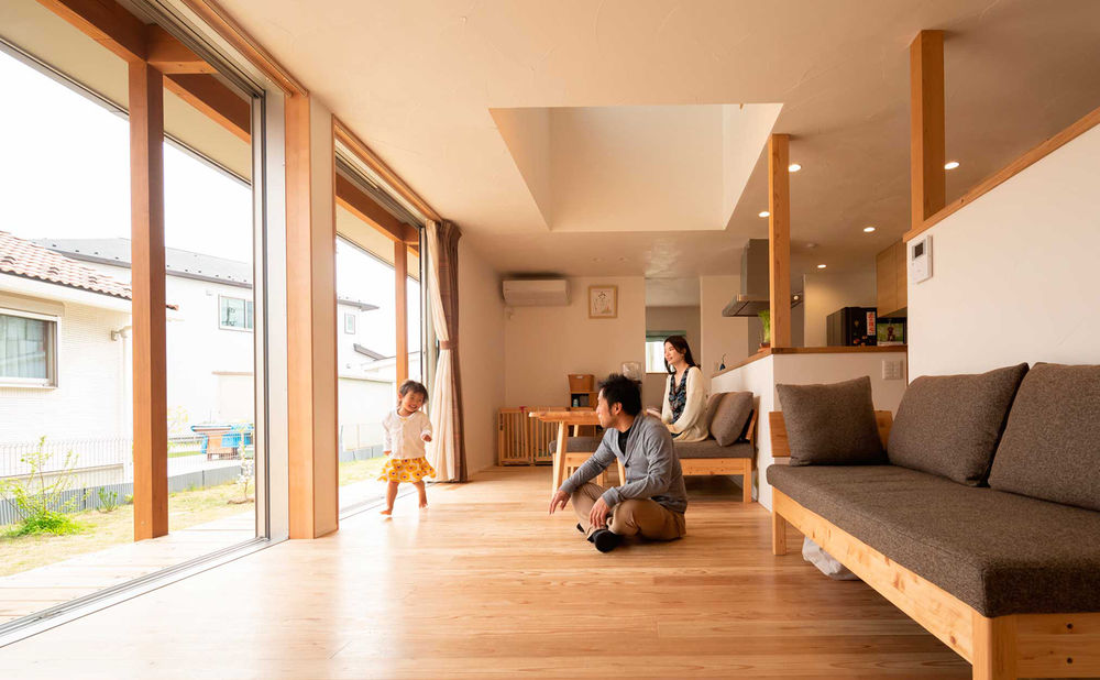 エーセンス建築設計 適材適所の天然無垢材と、木の持ち味を損なわせない天然ワックスの画像