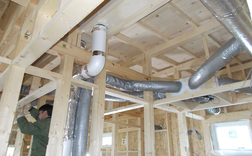 専門職組合 外気の影響を受けにくく、室内の暖気・冷気を逃さない断熱工法の画像