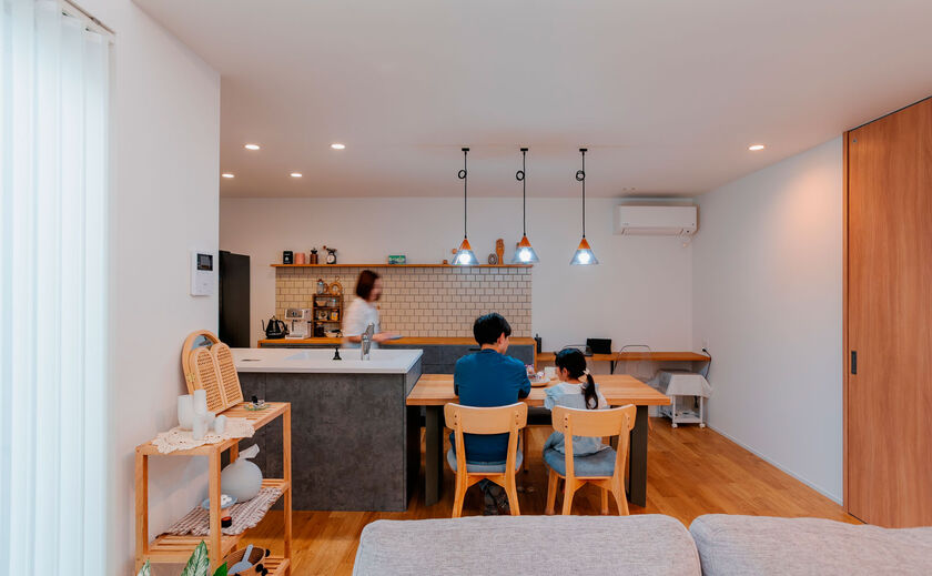 シンプルハウス プロが厳選した設備・建材から選ぶセミオーダー型。スムーズにオシャレな家が叶うの画像