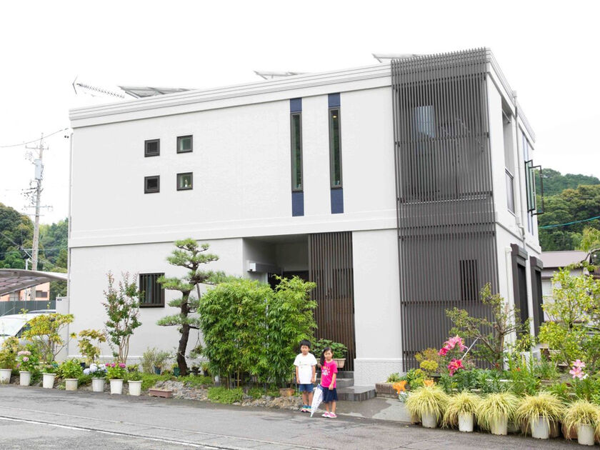 百年住宅 創業からコンクリート一筋。着工棟数全国No.1の実績があるからの画像