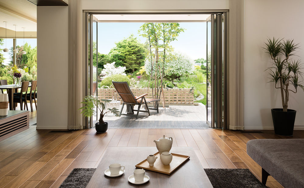 トヨタホーム 鉄骨ラーメン構造が実現する、理想の大開口の画像