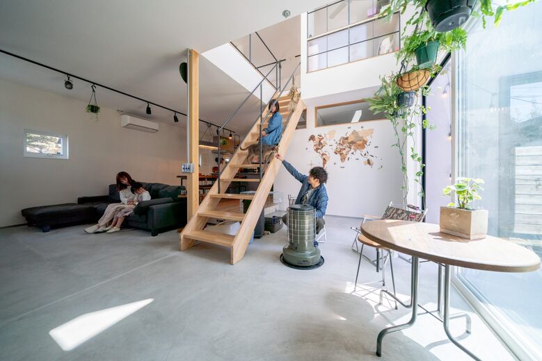 D'S STYLE（ディーズスタイル） セルロースファイバーを用いたダブル断熱工法をすべての住まいで標準採用の画像