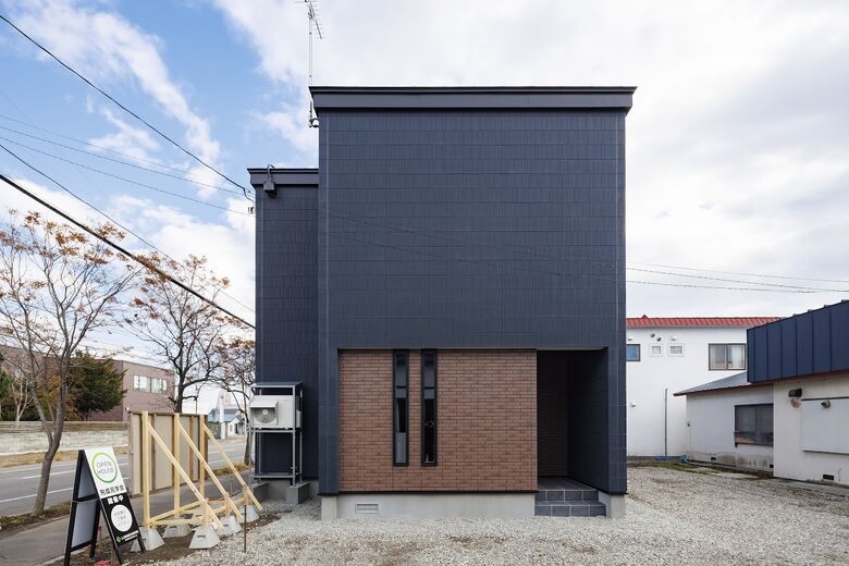 ハウジングカフェ 地震、雪、火災に負けない2×4工法を採用の画像