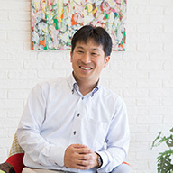 フェスティナ・レンテの担当者画像