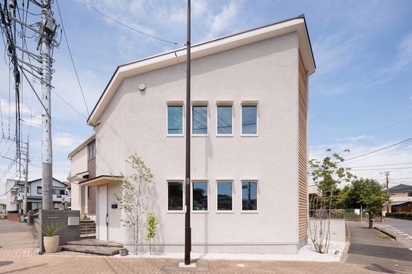 自然と木の家　スミャスクのモデルハウス画像1