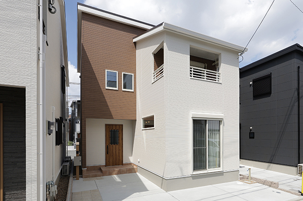 ビーバーハウス　注文住宅事業部　RESTのモデルハウス画像1