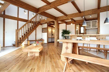 綿半林業のモデルハウス画像2