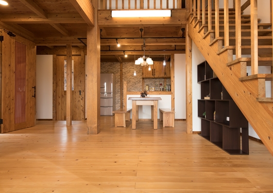 綿半林業のモデルハウス画像2