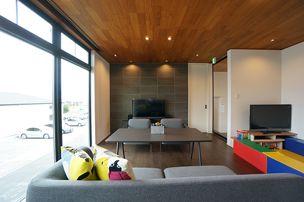 iD pluss(アイディープラス)のモデルハウス画像1