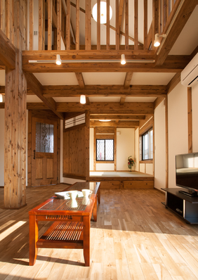 綿半林業のモデルハウス画像2