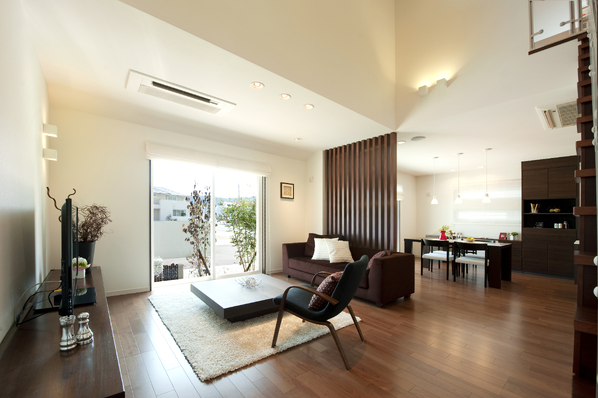 丸良木材・パナソニックビルダーズグループのモデルハウス画像1