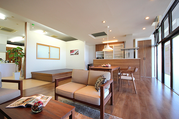 丸良木材・パナソニックビルダーズグループのモデルハウス画像1