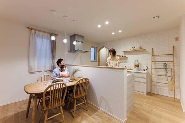 ＣＯＺＹ新潟　エクセレントホームのモデルハウス画像2