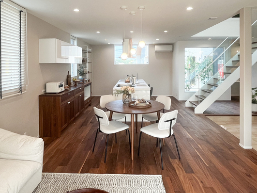 ユニバーサルホーム（福岡マリナ通り店、福岡南店、宗像店、唐津店）のモデルハウス画像2