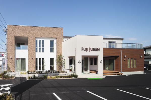 「完全フル装備の家」富士住建のモデルハウス画像1