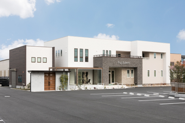 「完全フル装備の家」富士住建のモデルハウス画像1