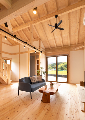 綿半林業のモデルハウス画像2