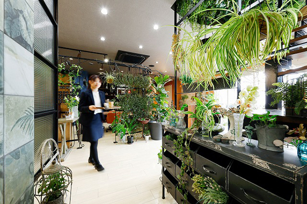 NANA HOME（川越） 【川越市】緑の中の隠れ家カフェのようなリラックス