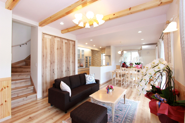 OREGON（オレゴン）の家　日本物産のモデルハウス画像2