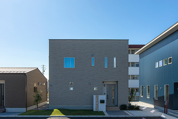 ヤマカ木材　オンリーホームのモデルハウス画像1