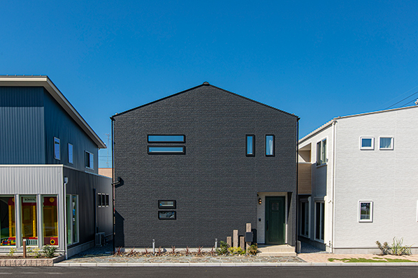 ヤマカ木材　オンリーホームのモデルハウス画像1