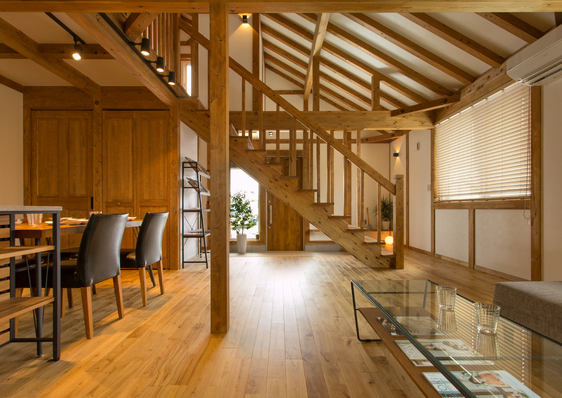 綿半林業のモデルハウス画像2