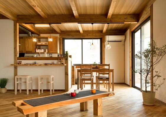 綿半林業のモデルハウス画像2