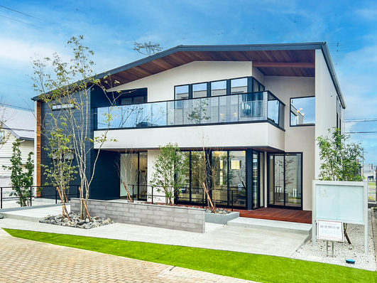 アキュラホーム（AQ Group）のモデルハウス画像1