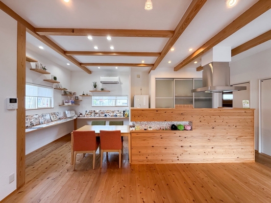 木と漆喰 十津川の家 高槻・池田住宅展示場のモデルハウス画像2