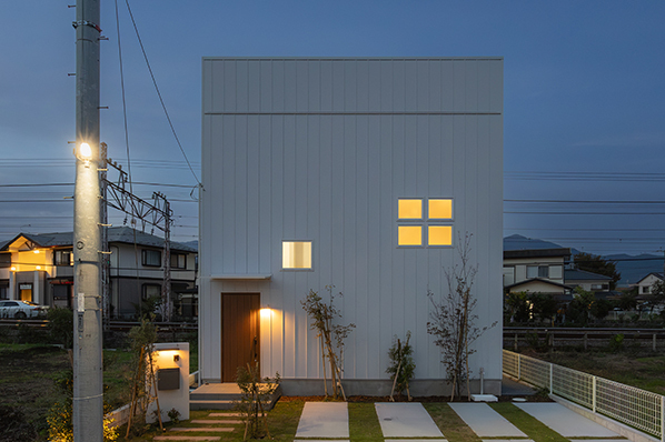 マッケンジーハウス(厚木・平塚・秦野)のモデルハウス画像1