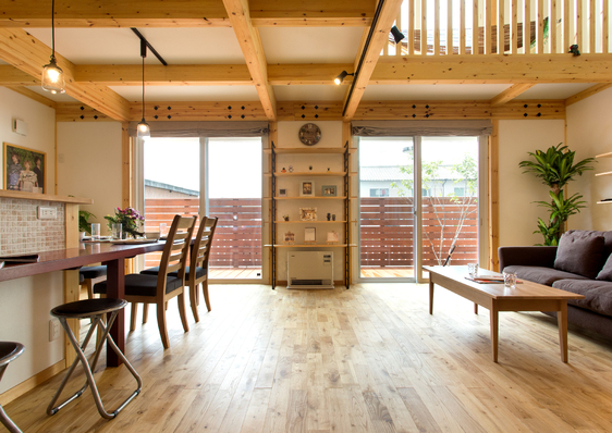 綿半林業のモデルハウス画像2