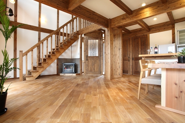 綿半林業のモデルハウス画像2